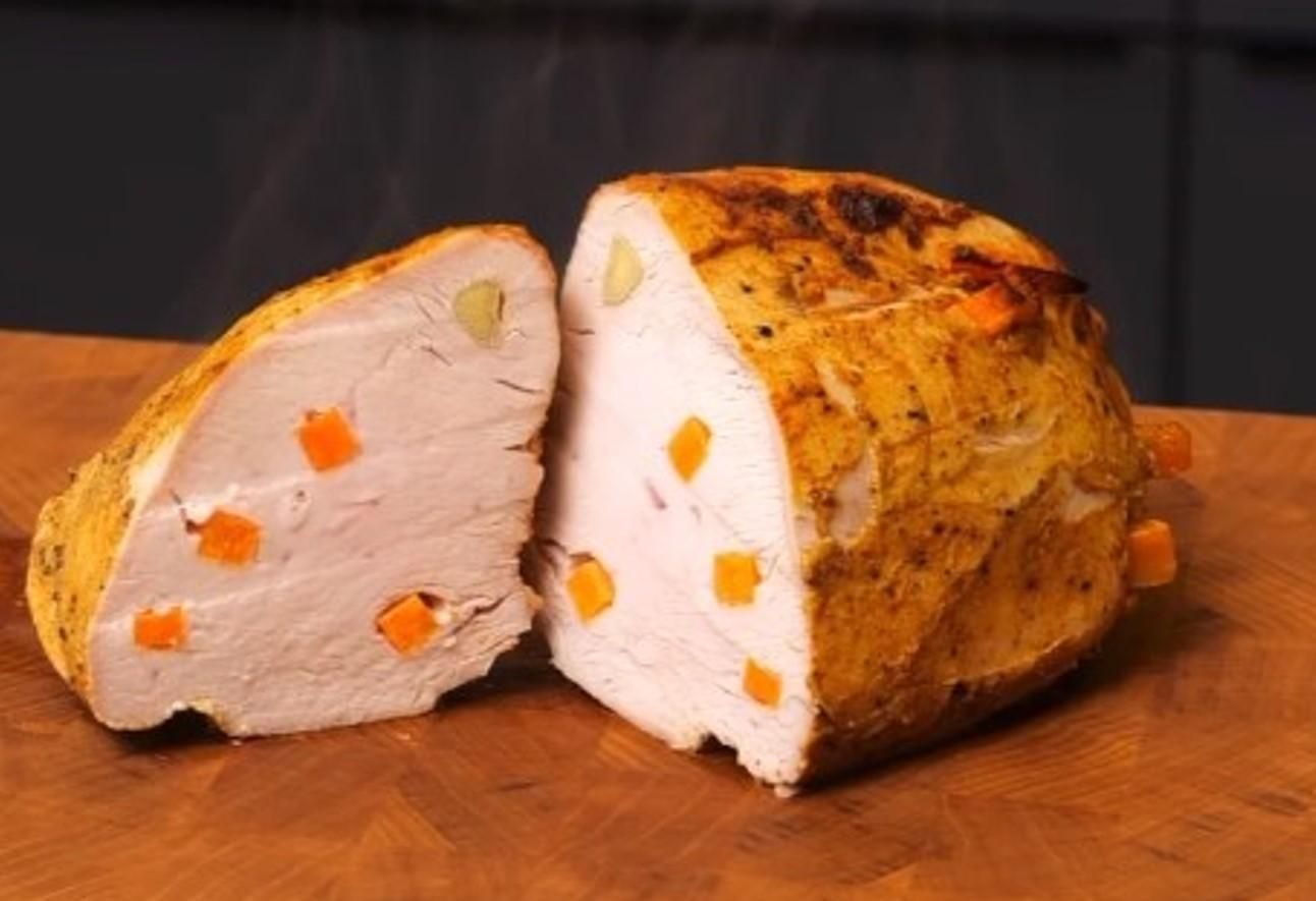 Буженина из индейки: рецепт с морковью Буженина из индейки: рецепт с морковью