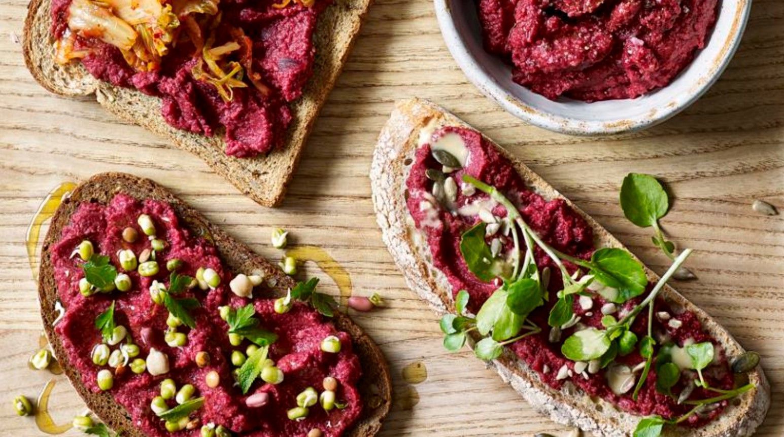 Прості салати з буряка за лічені хвилини Прості салати з буряка за лічені хвилини