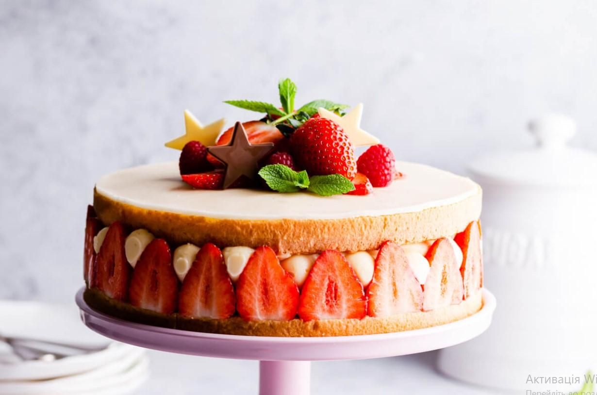 Торт Фрізьє, Полуничник – полуничний десерт з бісквітом