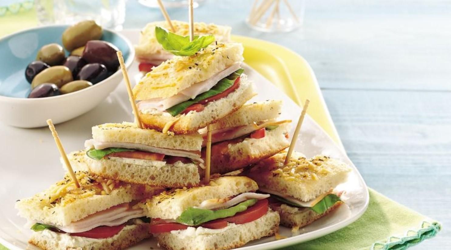 На сніданок, перекус або на роботу  три варіанти оригінальних сандвічів від Клопотенка - Новини Смачно