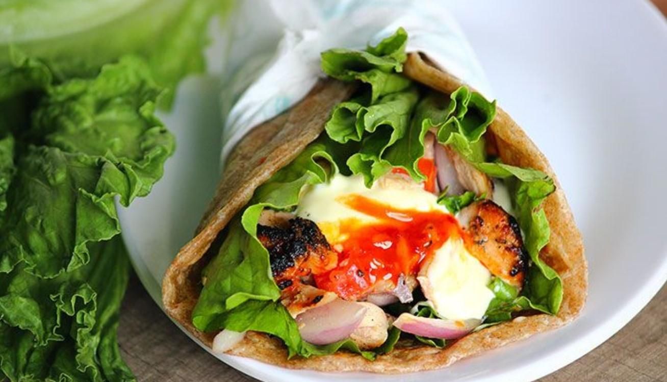 Соковита корисна шаурма з відвареною куркою  на столі за 10 хвилин - Новини Смачно Соковита корисна шаурма з відвареною куркою  на столі за 10 хвилин - Новини Смачно