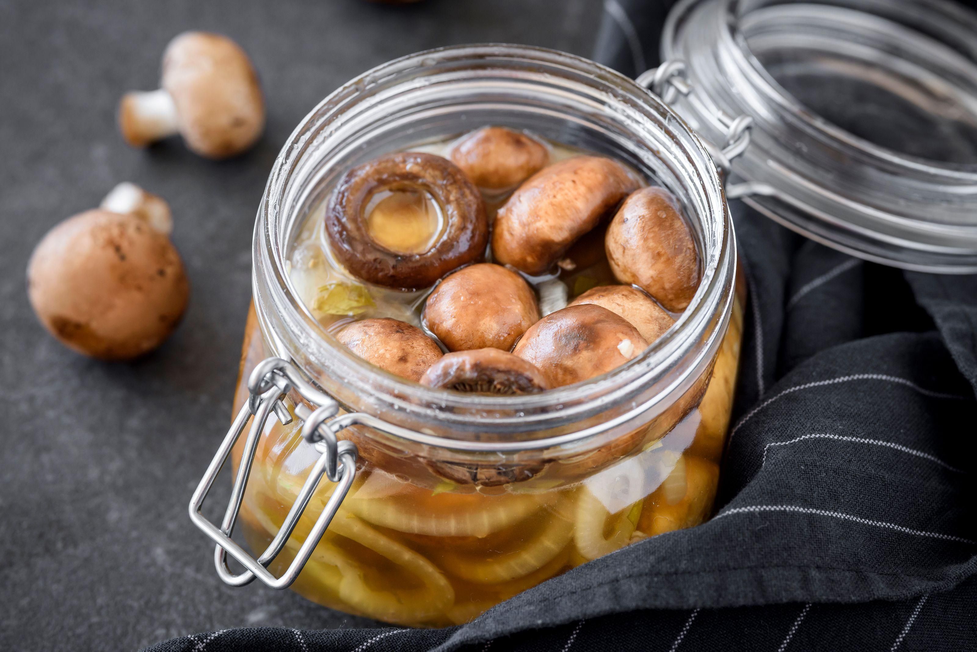 Маринованные шампиньоны: рецепт домашней консервации Маринованные шампиньоны: рецепт домашней консервации