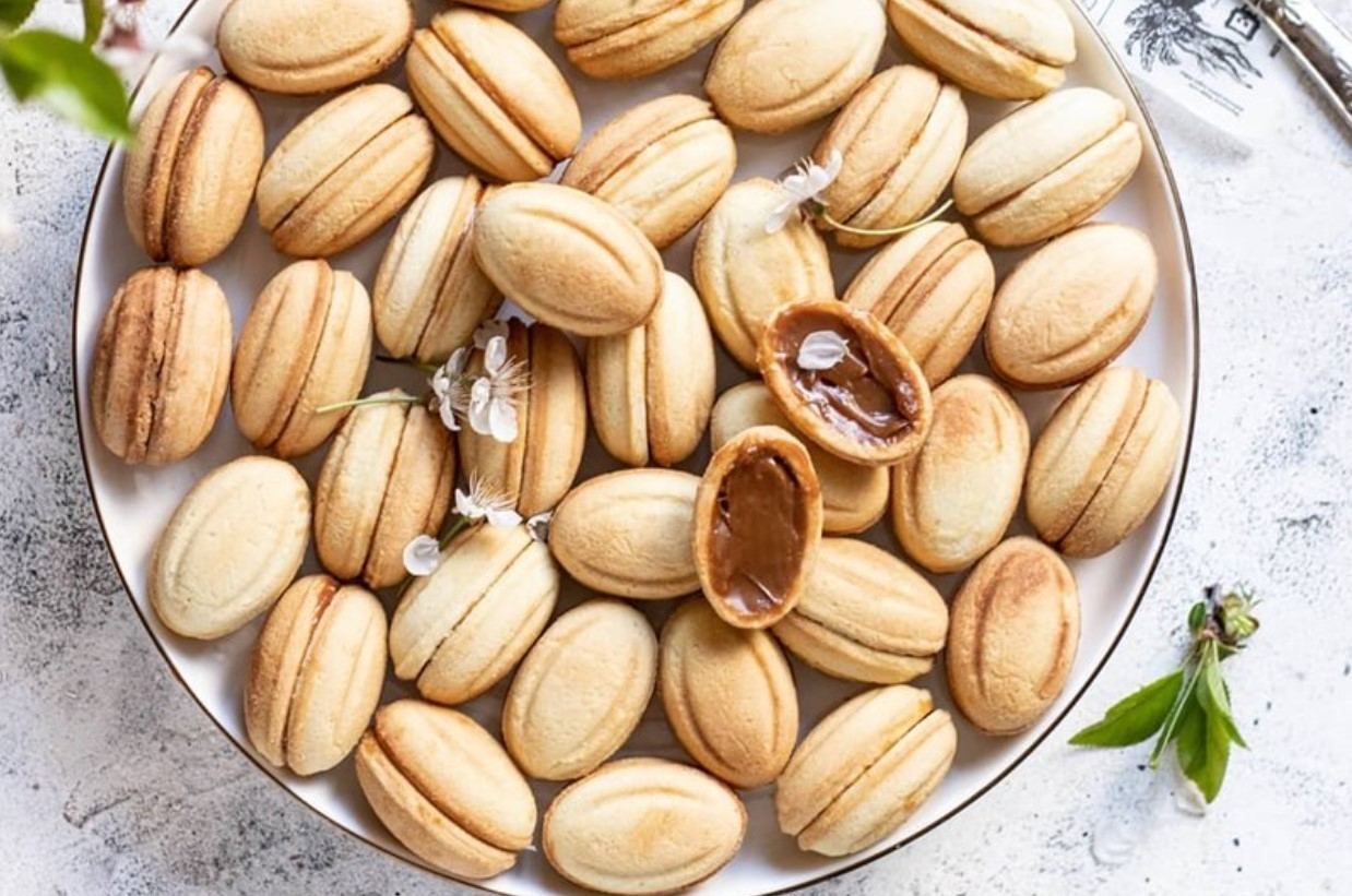 Горішки зі згущеним молоком: рецепт Горішки зі згущеним молоком: рецепт