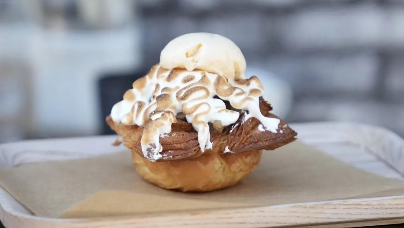 Пирожное "Борис Джонсонюк": рецепт с персиками Пирожное "Борис Джонсонюк": рецепт с персиками