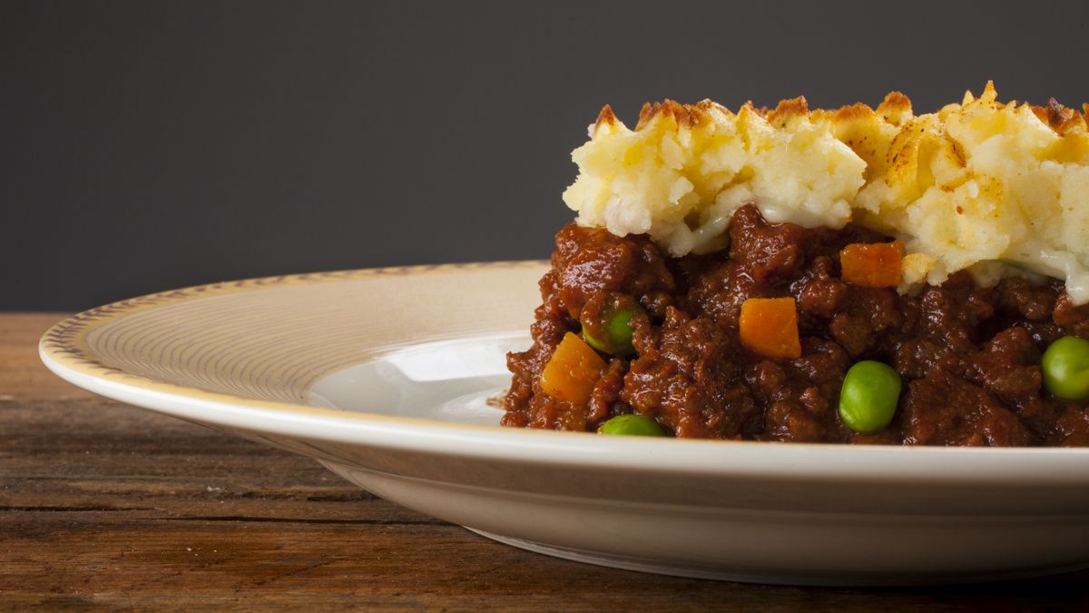 Пастуший пирог является традиционным блюдом британской кухни Пастуший пирог является традиционным блюдом британской кухни