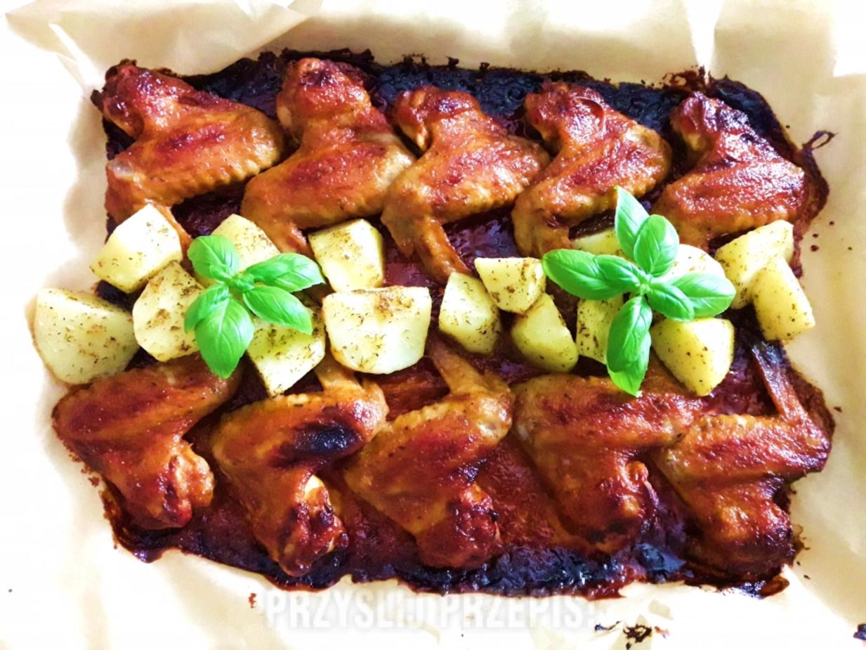 Крыльца в соусе из аджики: рецепт Крыльца в соусе из аджики: рецепт