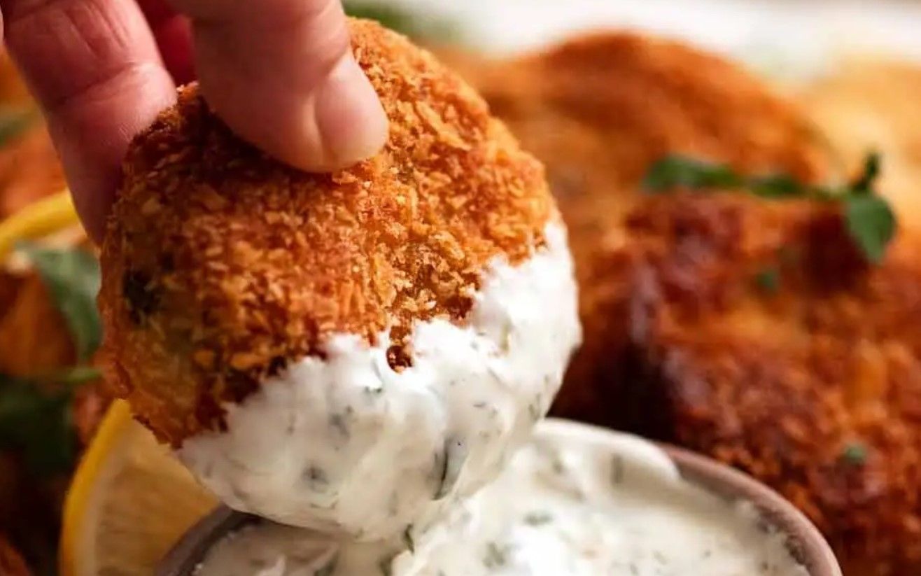 Мясные лепешки на сковороде Мясные лепешки на сковороде