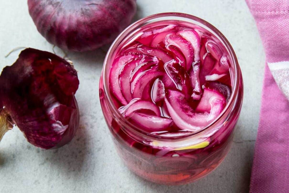 Пикатный красный лук: рецепт Пикатный красный лук: рецепт