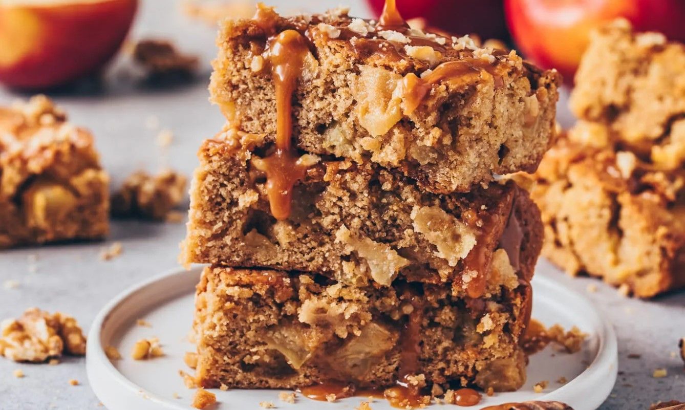 Яблочный блонди с корицей Яблочный блонди с корицей