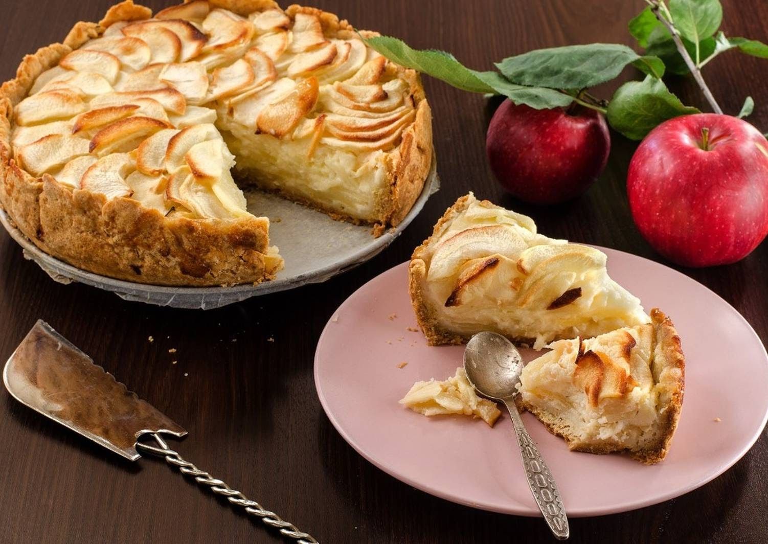 Що робити, щоб яблучний пиріг добре пропікався