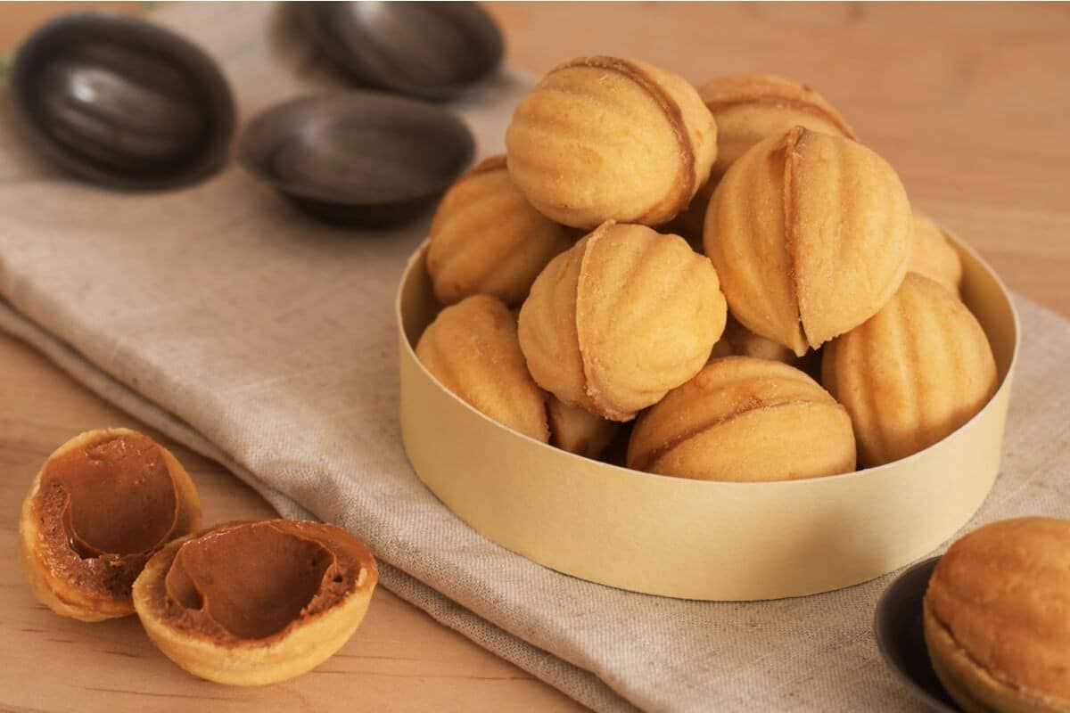 Горішки зі згущонкою Горішки зі згущонкою