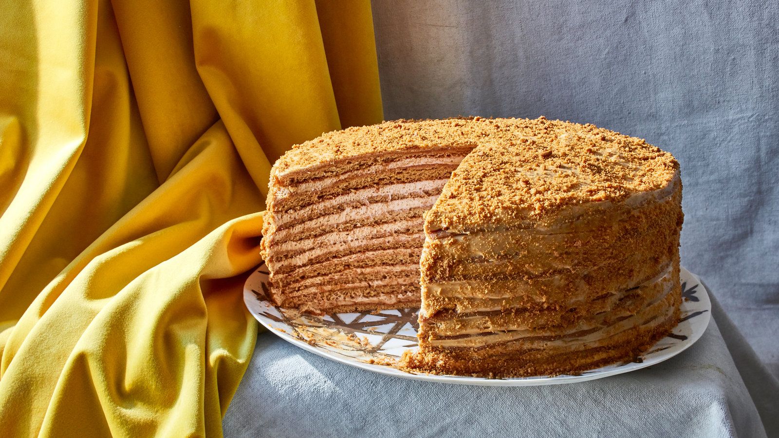 Медовик с кремом Медовик с кремом