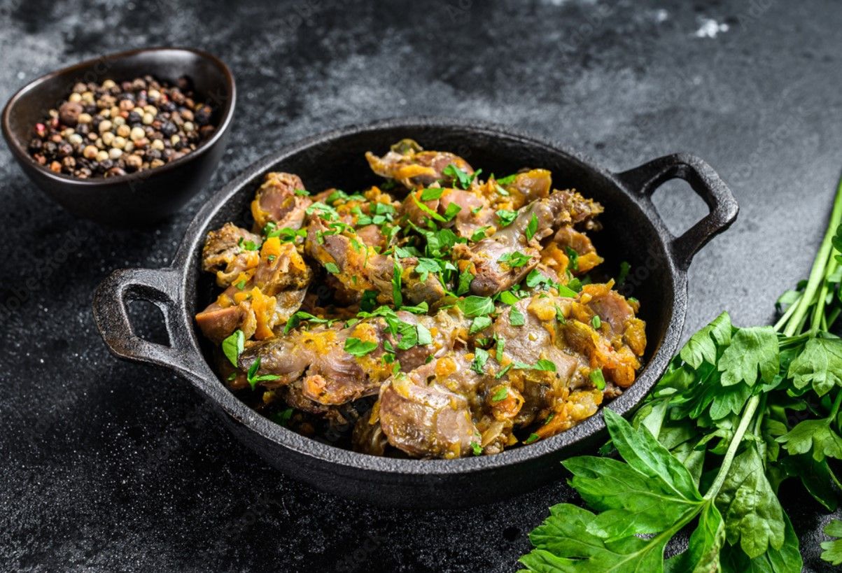 Куриные сердечки в сливках Куриные сердечки в сливках