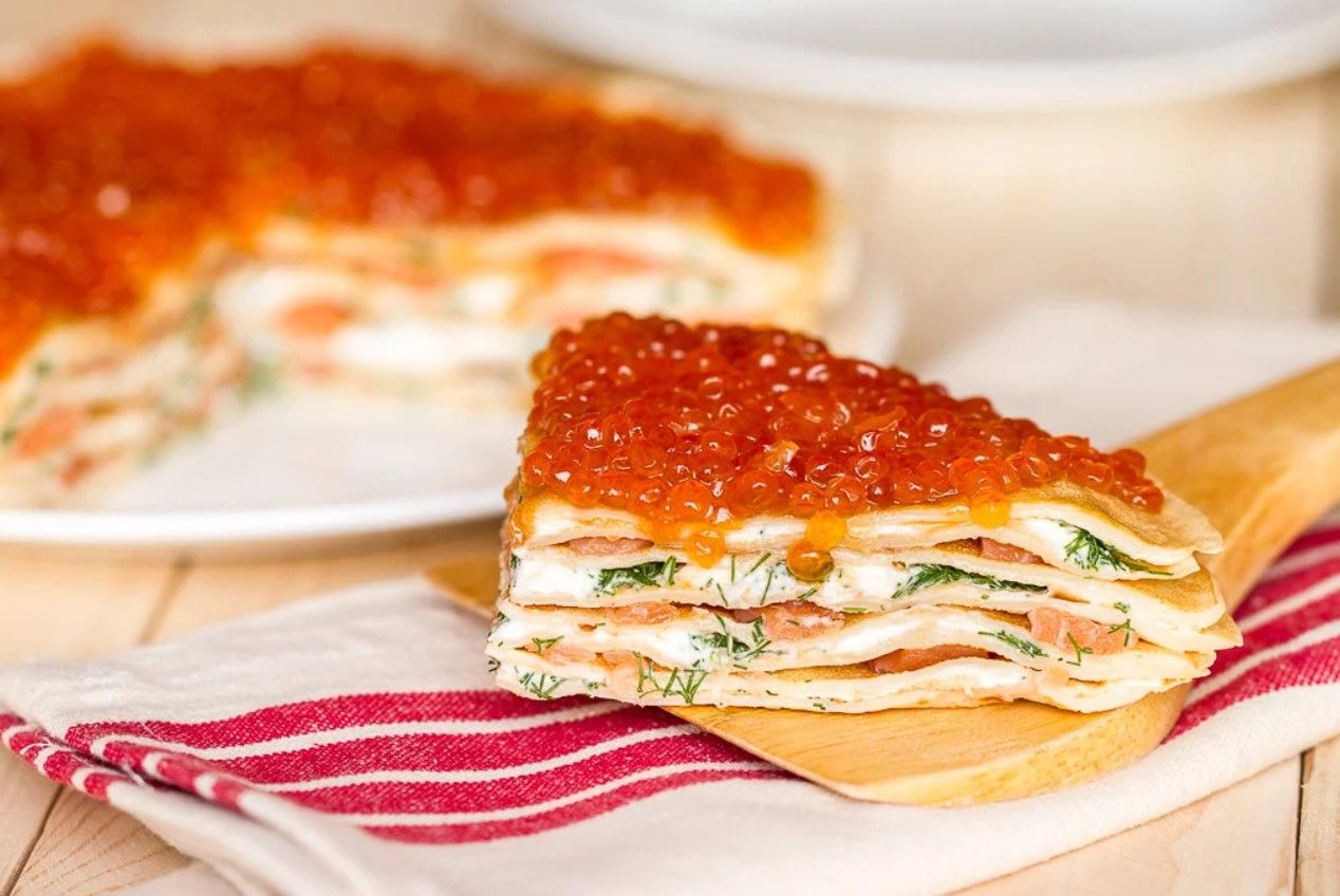 Блинный торт с икрой Блинный торт с икрой