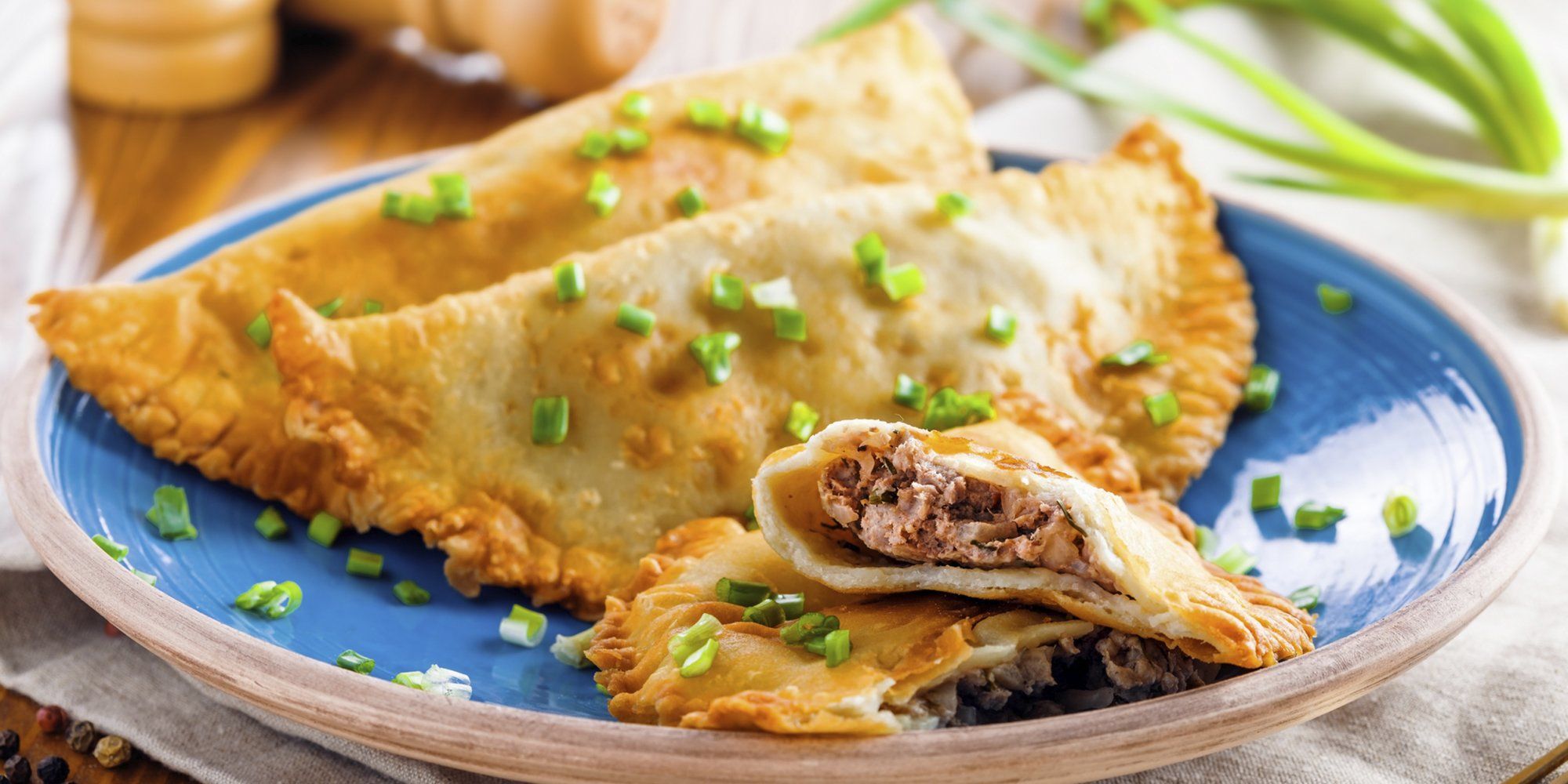 Чебуреки кримськотатарські Чебуреки кримськотатарські