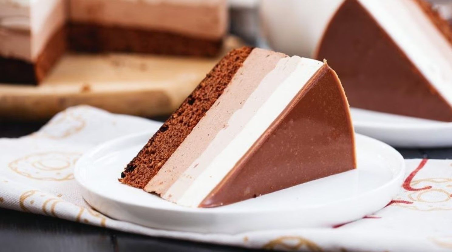 Торт три шоколади Торт три шоколади