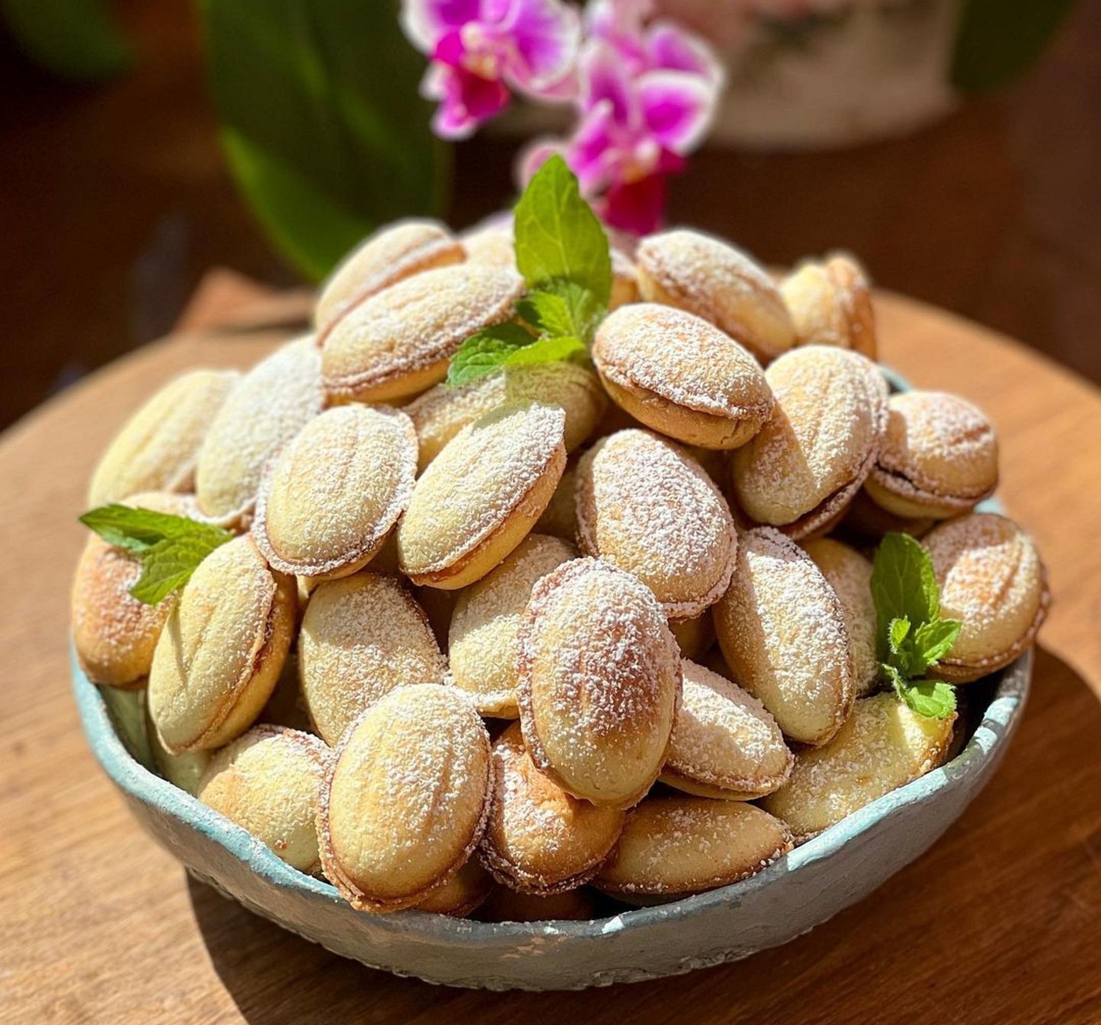 Орешки со сгущенкой: рецепт