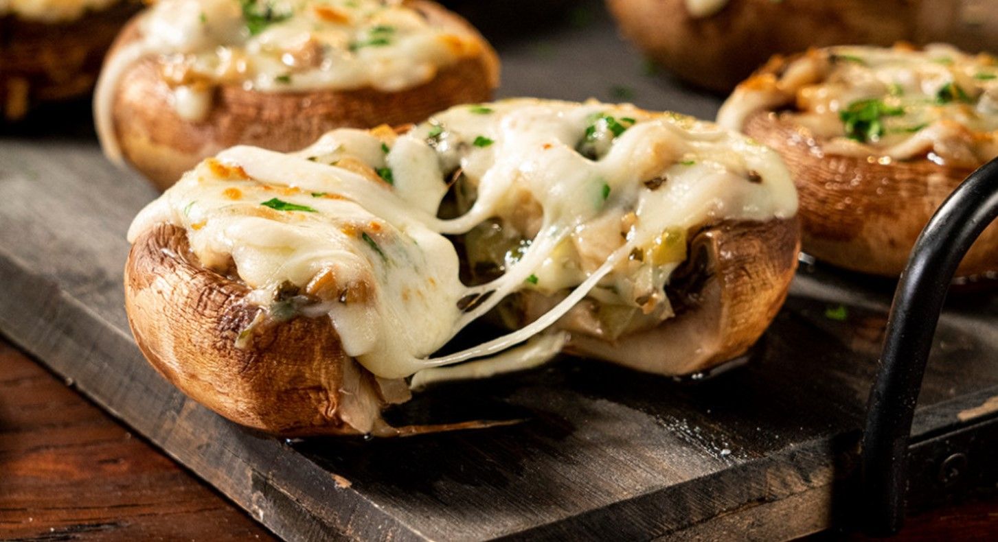 Фаршировані печериці з сиром Фаршировані печериці з сиром