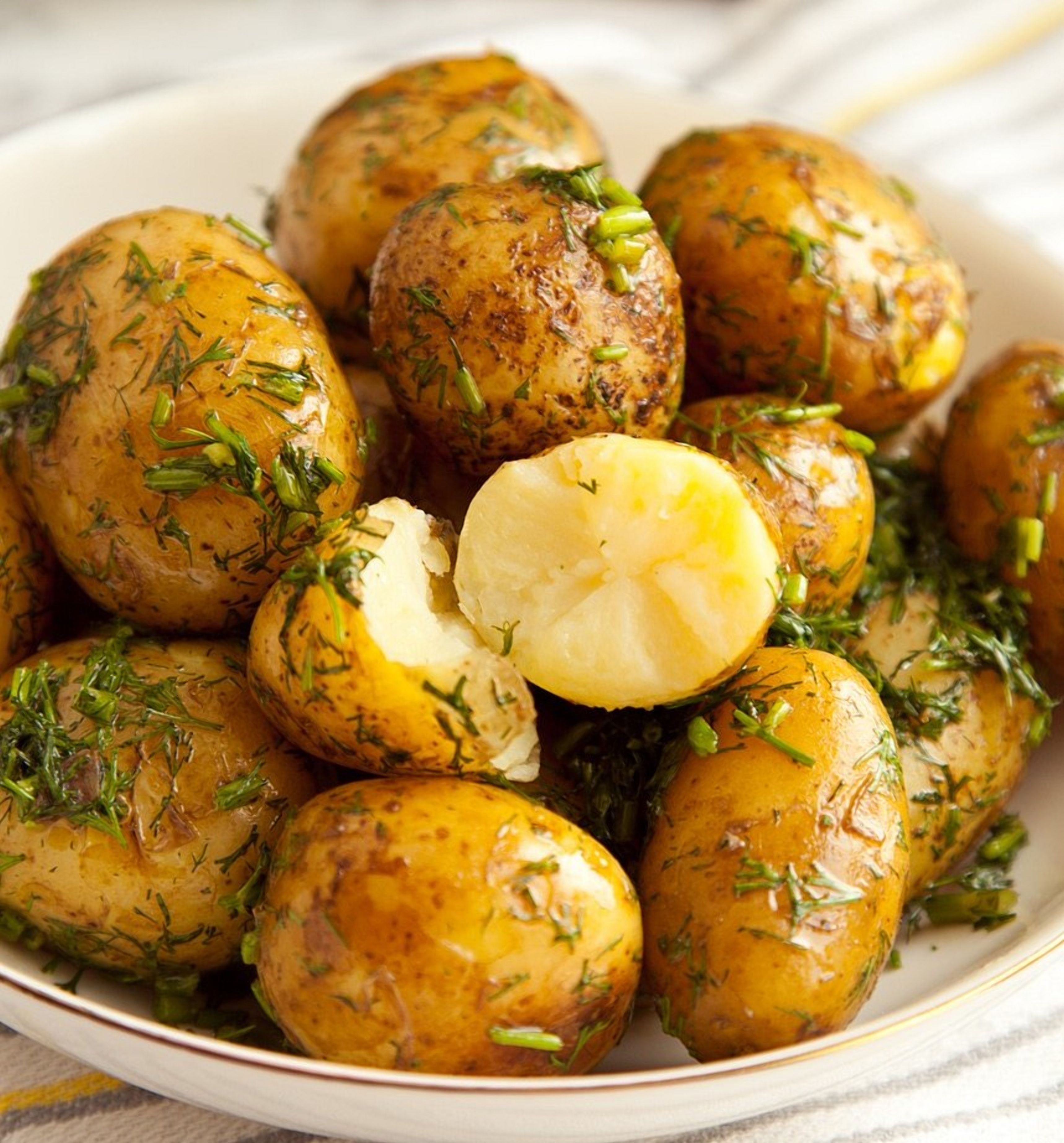 Молода картопля: поради щодо приготування Молода картопля: поради щодо приготування