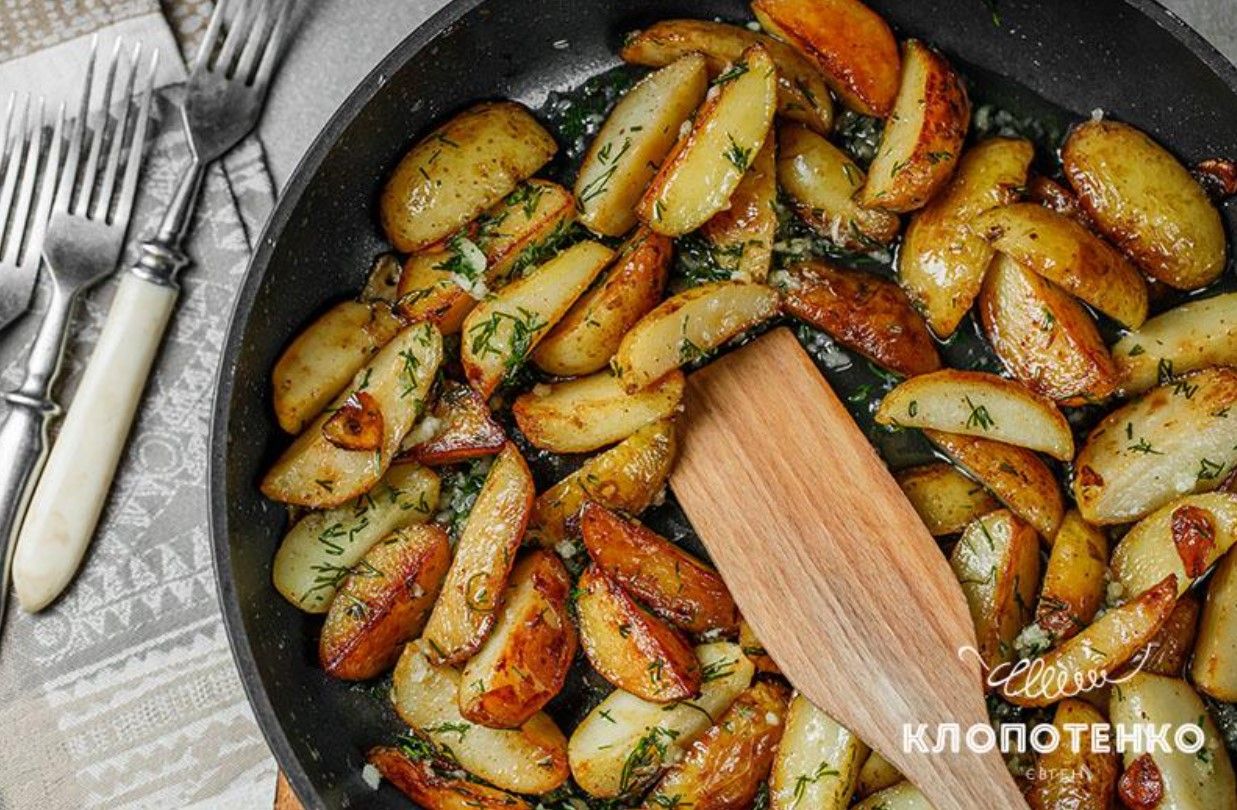 Жареный молодой картофель Жареный молодой картофель