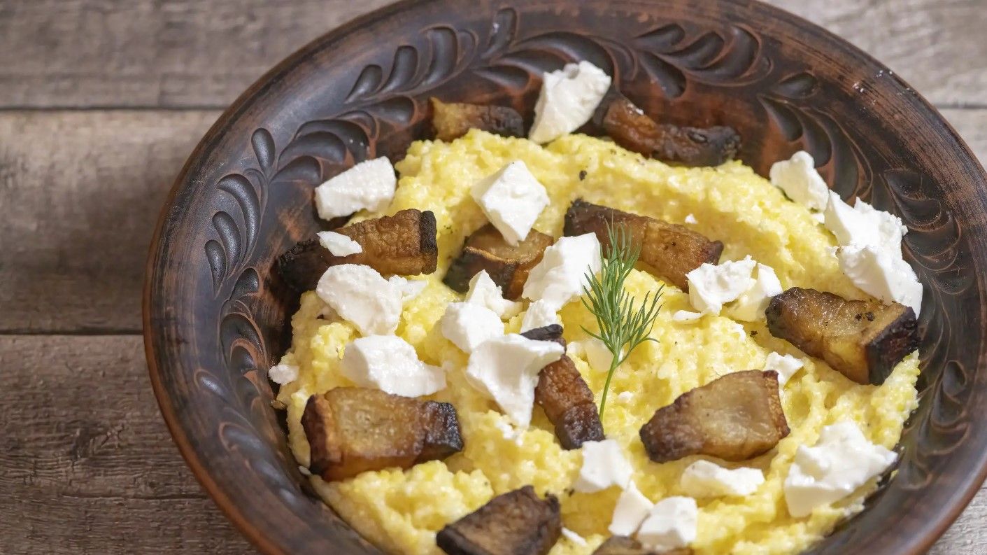 Гуцульский банош с грибами Гуцульский банош с грибами