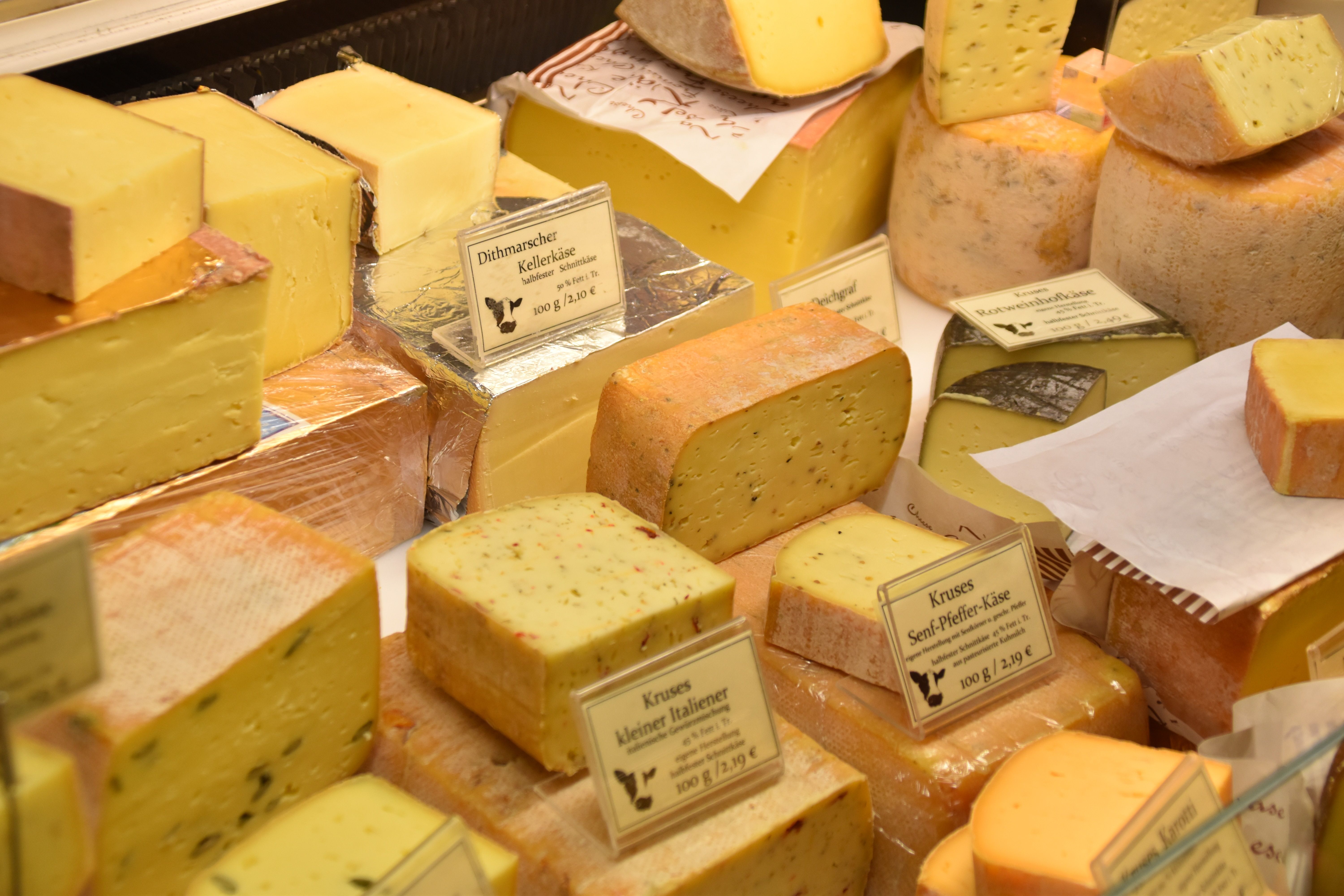 Выбираем настоящий твердый сыр: советы