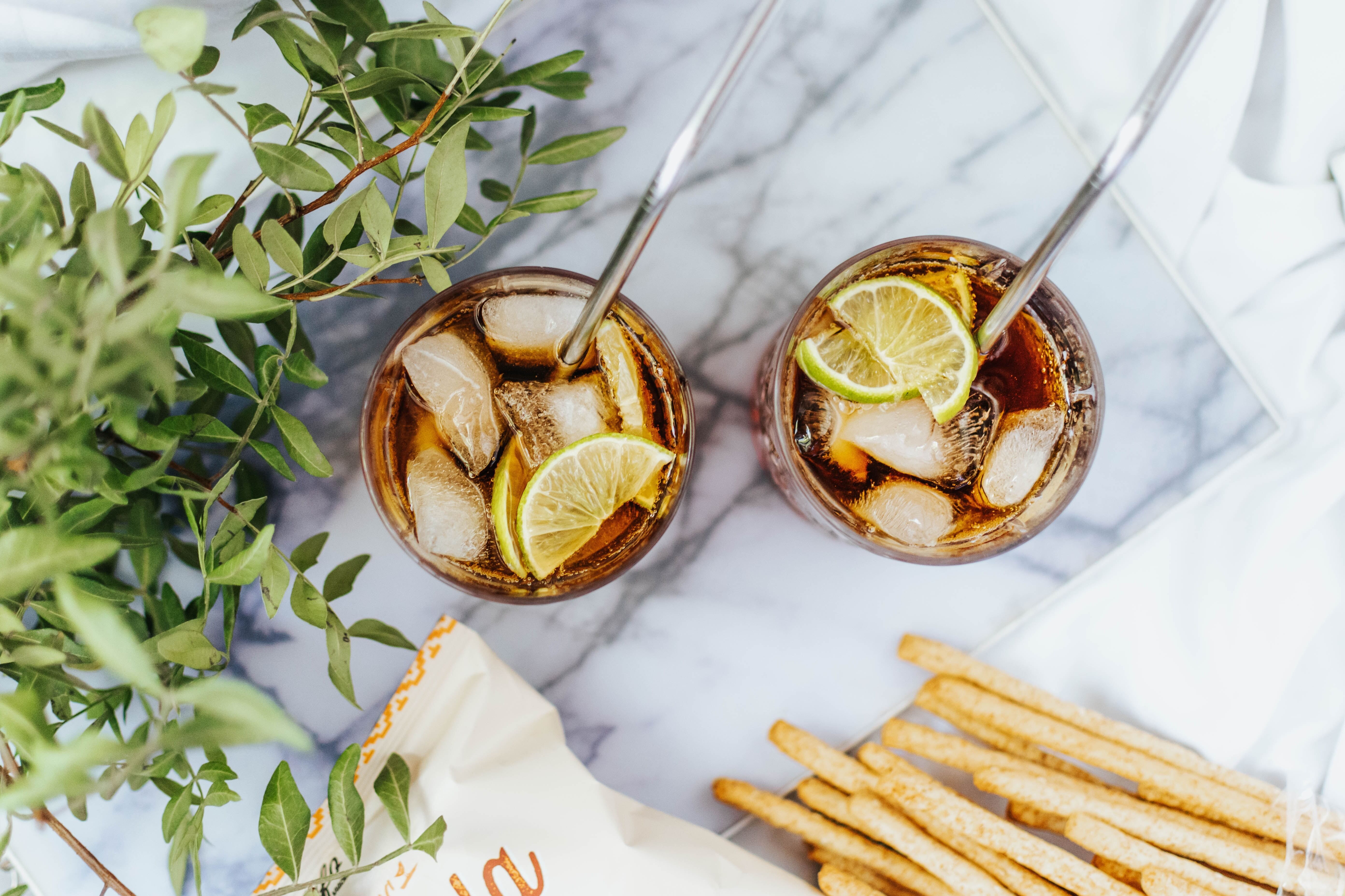 Чем Pepsi отличается от Coca-Cola – интересные факты о напитках – когда их создали - Новости Вкусно Чем Pepsi отличается от Coca-Cola – интересные факты о напитках – когда их создали - Новости Вкусно