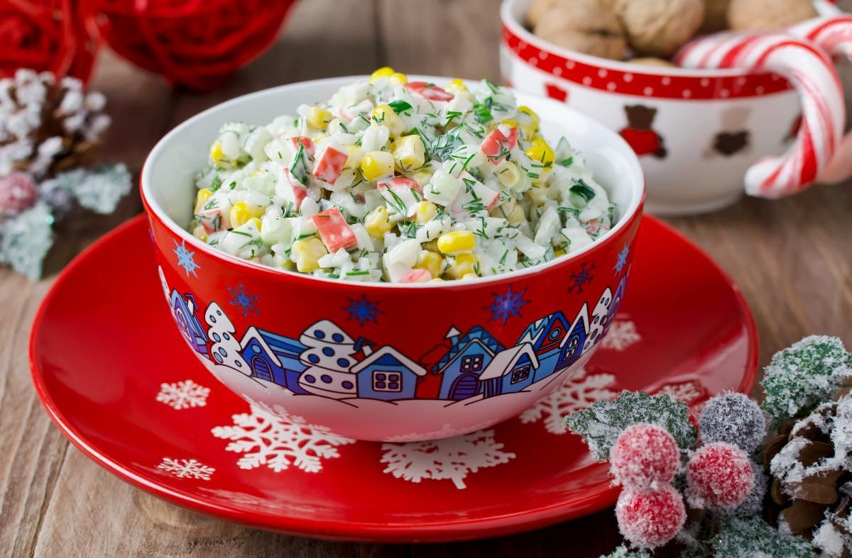 Салат з крабів - приготуйте крабовий салат за простим рецептом з крабовими паличками - Новини Смачно Салат з крабів - приготуйте крабовий салат за простим рецептом з крабовими паличками - Новини Смачно