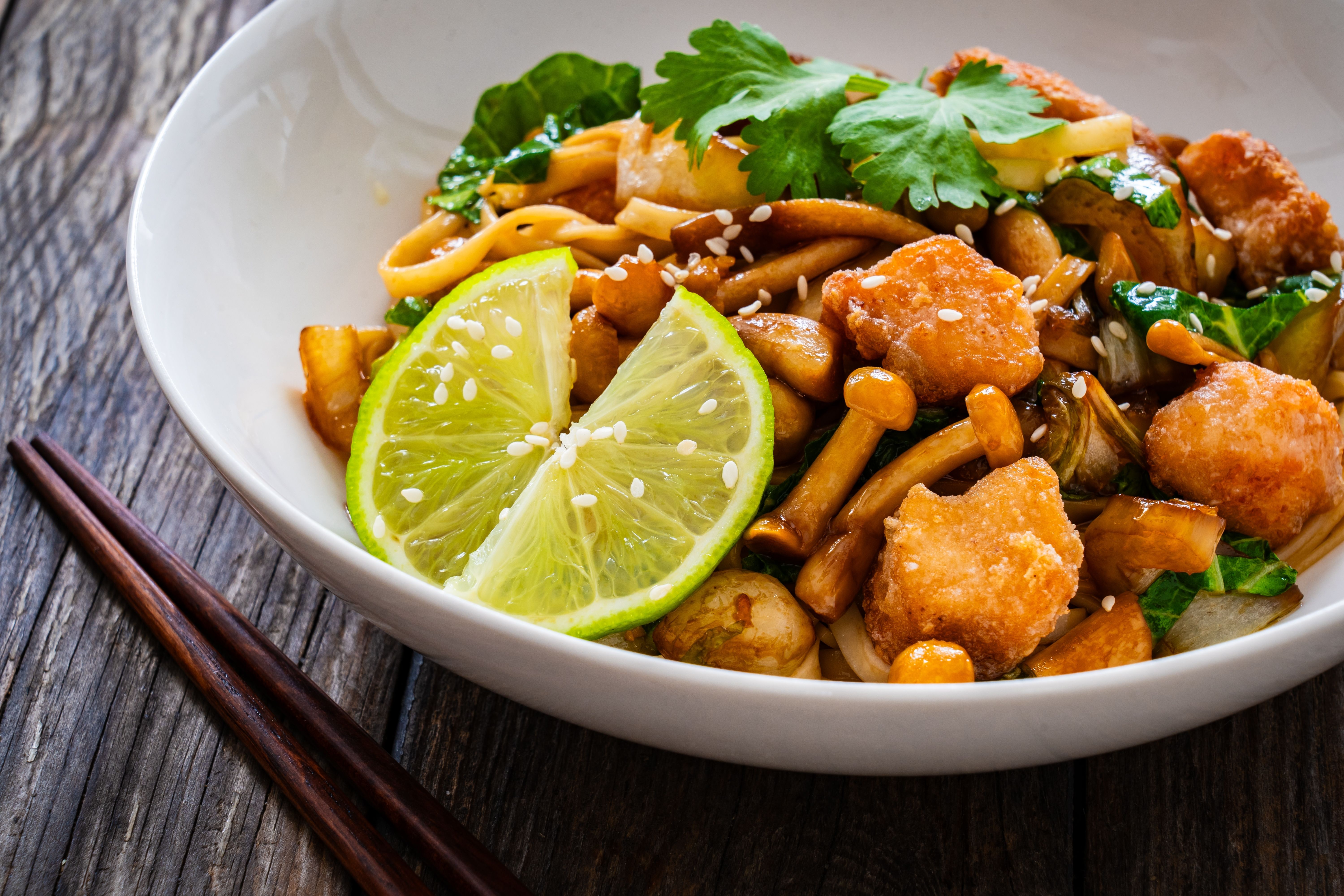 Страви із різних країн з нагетсами "Легко" Страви із різних країн з нагетсами "Легко"