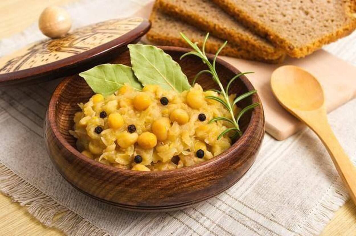 Квашена капуста з горохом - приготуйте на Різдво - давній рецепт - Новини Смачно Квашена капуста з горохом - приготуйте на Різдво - давній рецепт - Новини Смачно