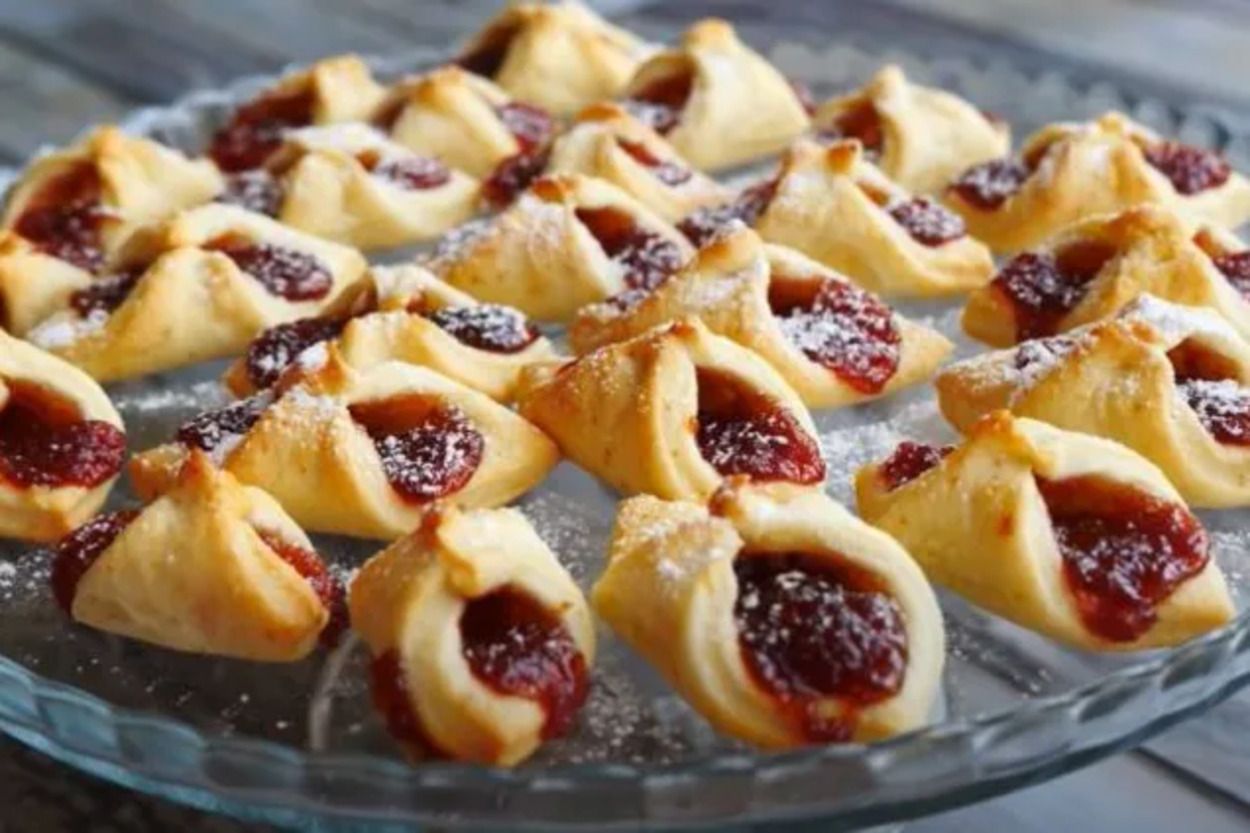 Простое печенье с вареньем - приготовьте бюджетные Бантики - пошаговый рецепт - Новости Вкусно