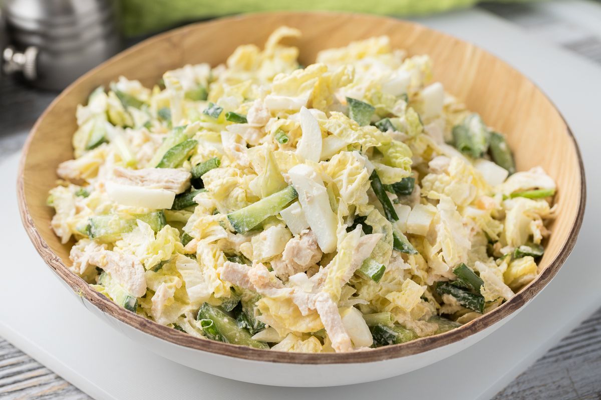 Салат з пекінської капусти - приготуйте з курячим філе - покроковий рецепт - Новини Смачно Салат з пекінської капусти - приготуйте з курячим філе - покроковий рецепт - Новини Смачно