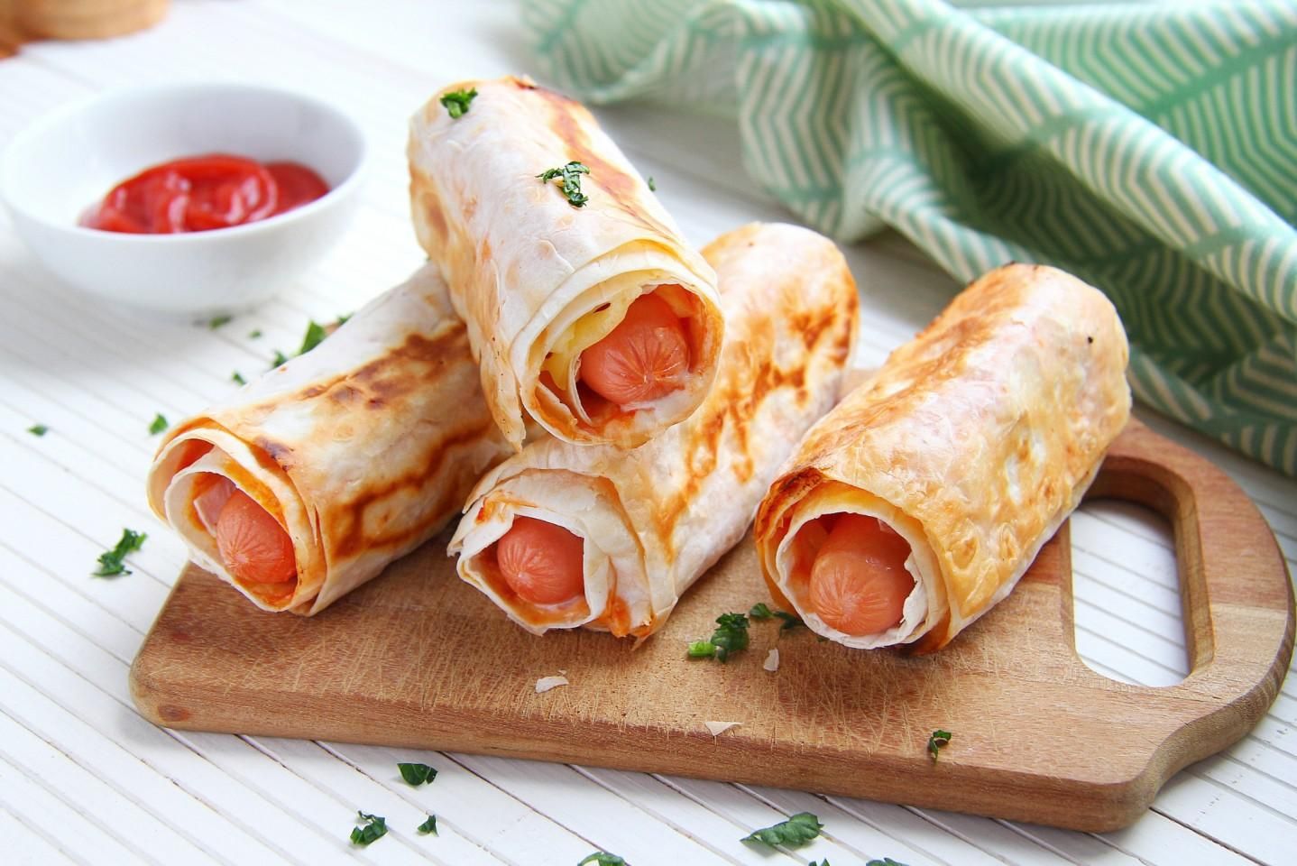 Сосиски в лаваше – идея простого завтрака – быстрый рецепт - Новости Вкусно Сосиски в лаваше – идея простого завтрака – быстрый рецепт - Новости Вкусно