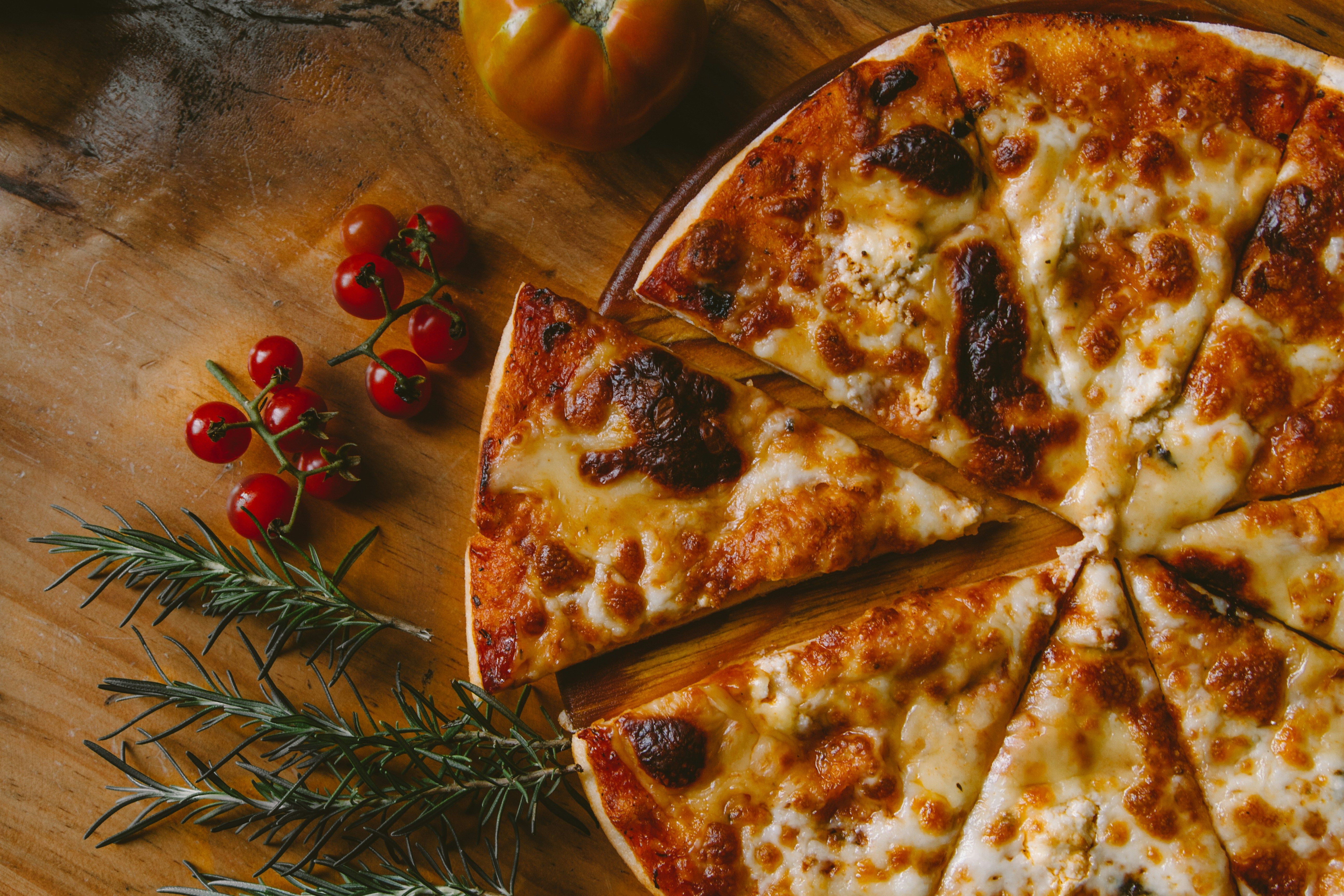 Скільки часу пекти піцу - приготуйте Маргариту – простий рецепт - Новини Смачно