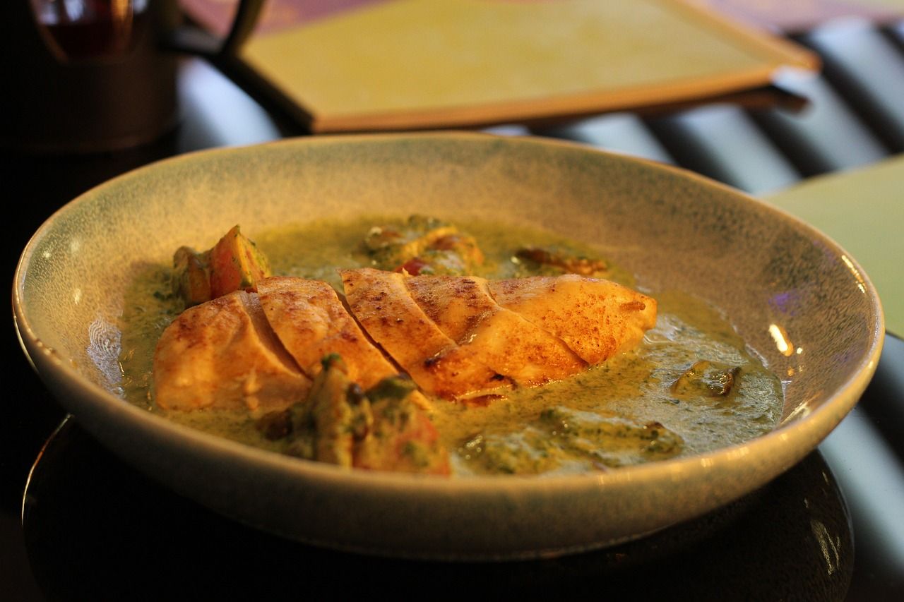 Курица со сливками и фетой: иллюстративное фото Курица со сливками и фетой: иллюстративное фото