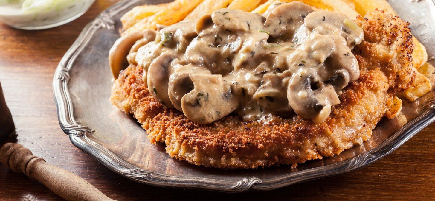 Мисливський шніцель - приготуйте з грибним соусом - покроковий рецепт - Новини Смачно Мисливський шніцель - приготуйте з грибним соусом - покроковий рецепт - Новини Смачно