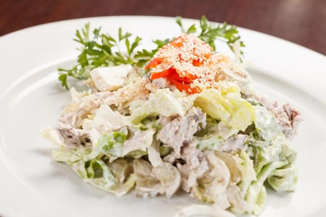 Салат з грибами - приготуйте з печерицями - покроковий рецепт - Новини Смачно Салат з грибами - приготуйте з печерицями - покроковий рецепт - Новини Смачно