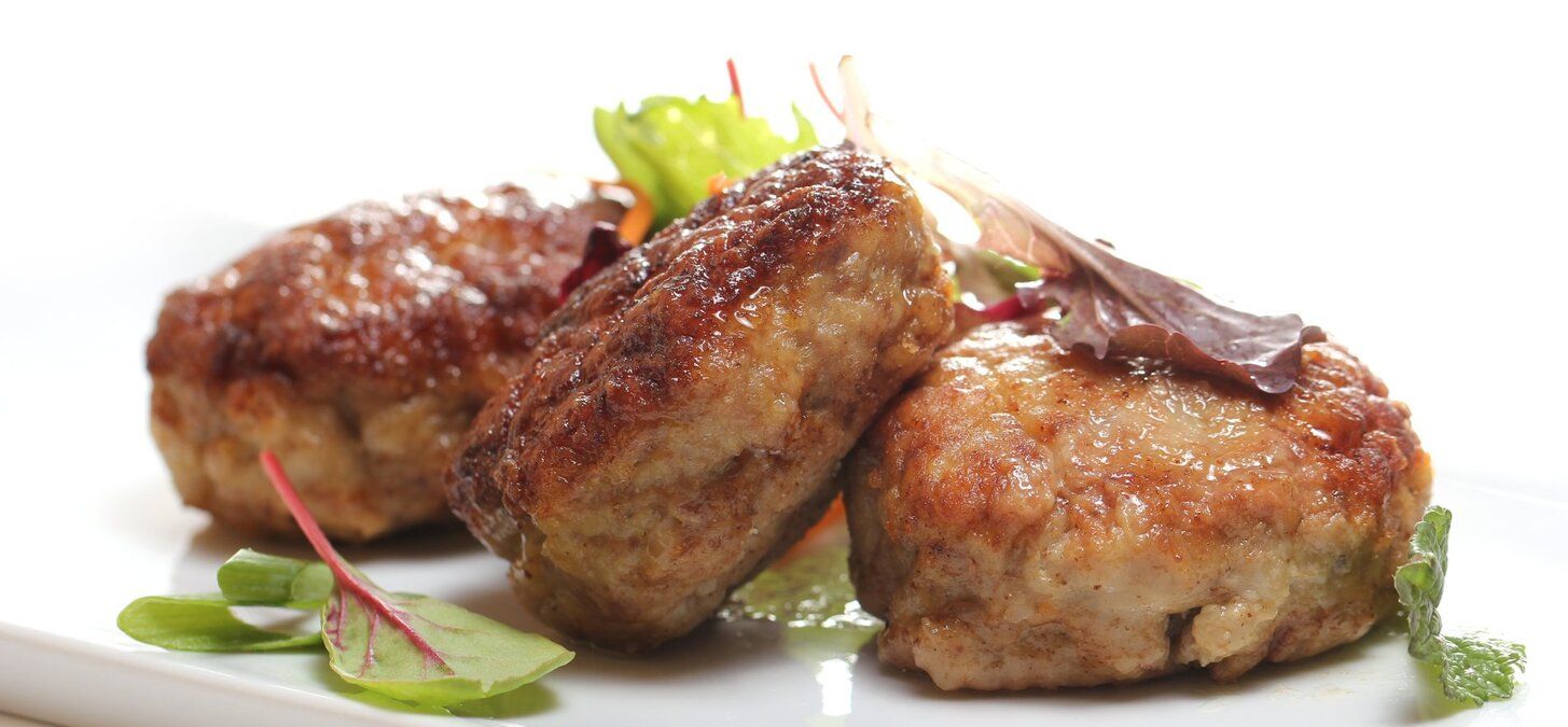 Котлеты из мяса и картофеля - приготовьте Выручайку - простой рецепт - Новости Вкусно
