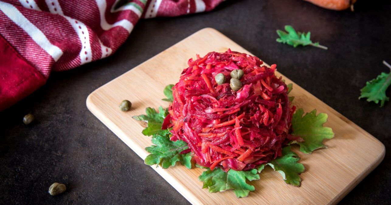 Салат з буряка - приготуйте бюджетний рецепт замість Шуби - простий рецепт - Новини Смачно Салат з буряка - приготуйте бюджетний рецепт замість Шуби - простий рецепт - Новини Смачно