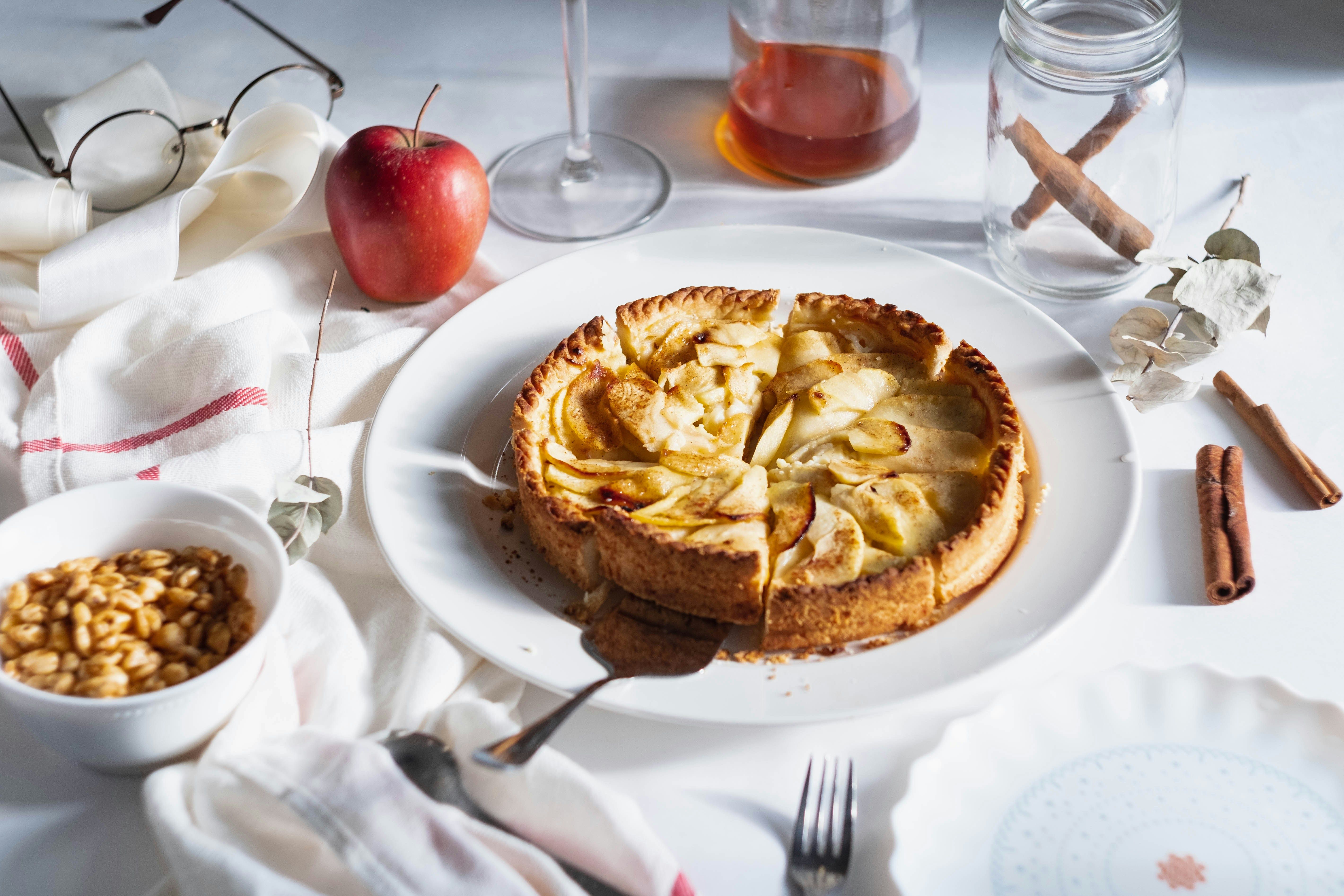 Яблучний пиріг - готуємо Невидимку - перевірений і простий рецепт - Новини Смачно