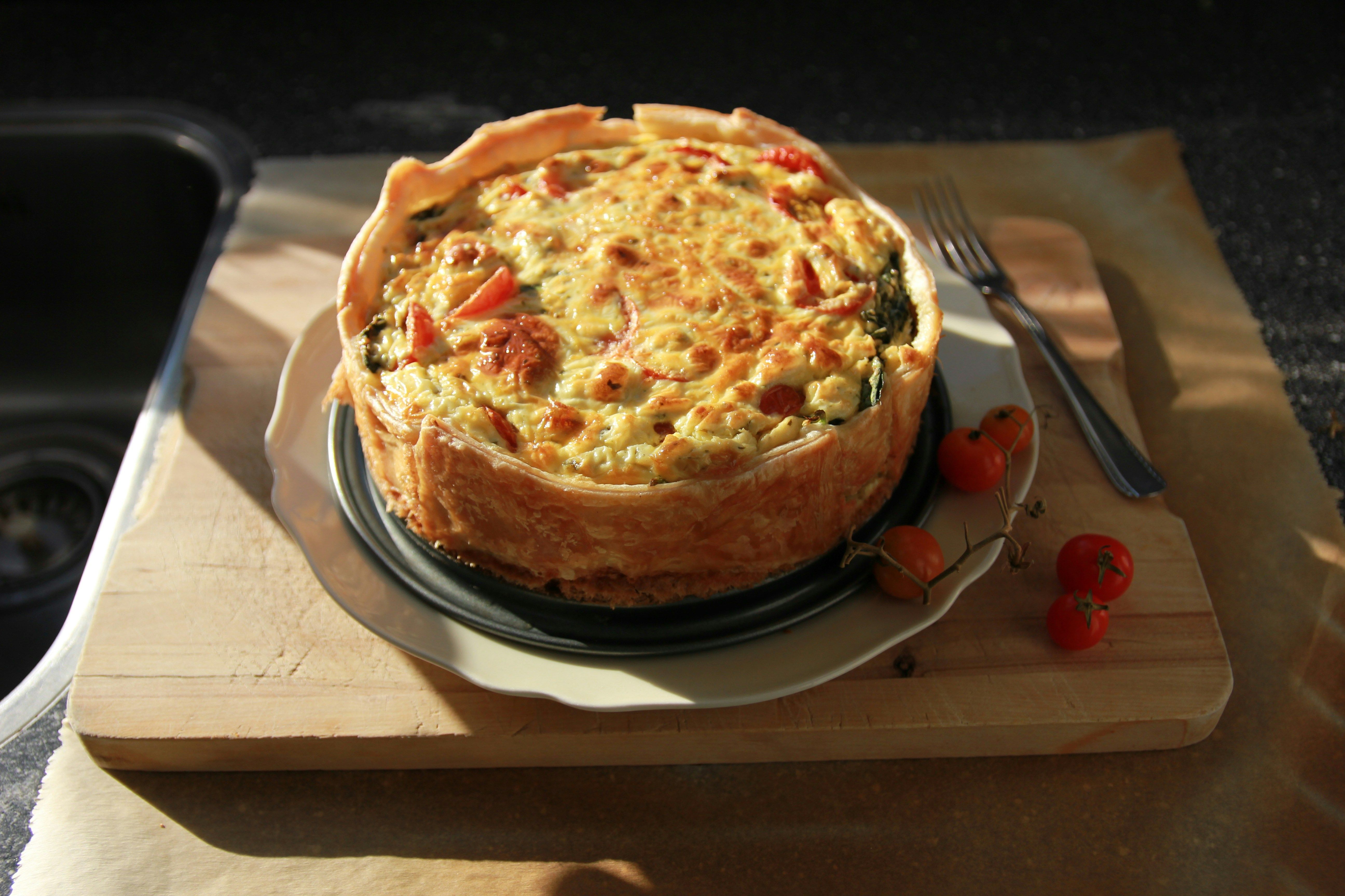 Киш с курицей и грибами - приготовьте по простому рецепту - Новости Вкусно Киш с курицей и грибами - приготовьте по простому рецепту - Новости Вкусно