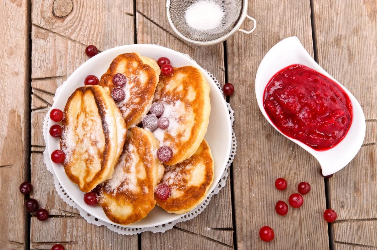 Оладьи на кефире - приготовьте просто - пошаговый рецепт - Новости Вкусно Оладьи на кефире - приготовьте просто - пошаговый рецепт - Новости Вкусно