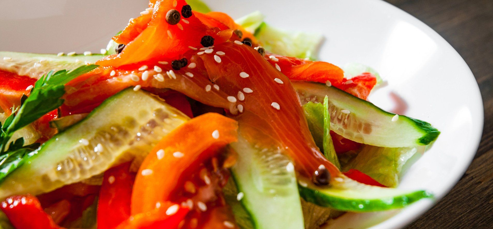 Салат з огірків - приготуйте з нутом - покроковий рецепт - Новини Смачно Салат з огірків - приготуйте з нутом - покроковий рецепт - Новини Смачно