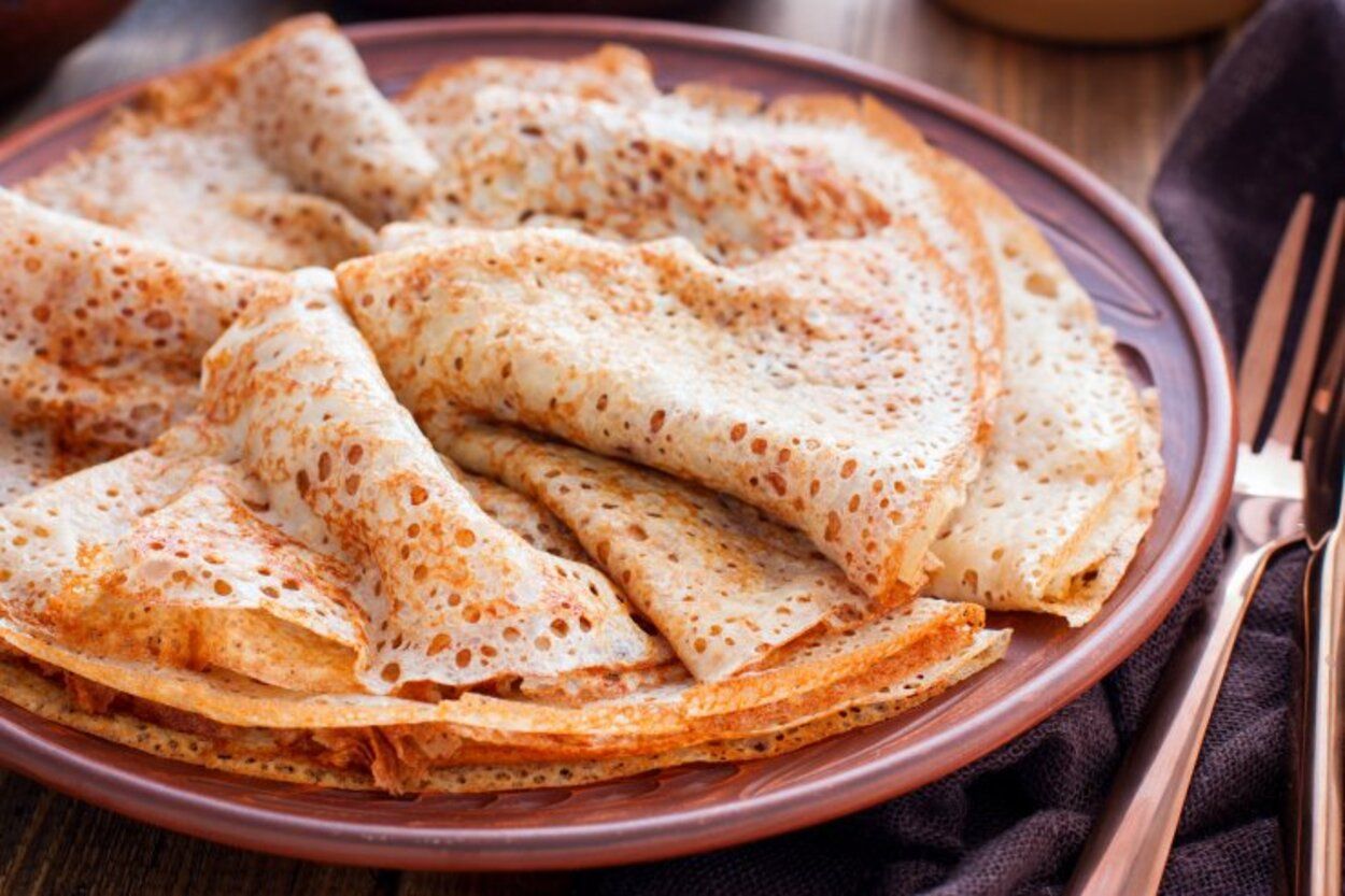 Млинці 3 склянки - приготуйте за простим і швидким рецептом - Новини Смачно Млинці 3 склянки - приготуйте за простим і швидким рецептом - Новини Смачно