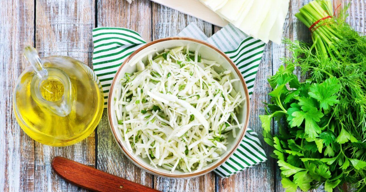 Салат из капусты к шашлыку - приготовьте с уксусом - простой рецепт - Новости Вкусно
