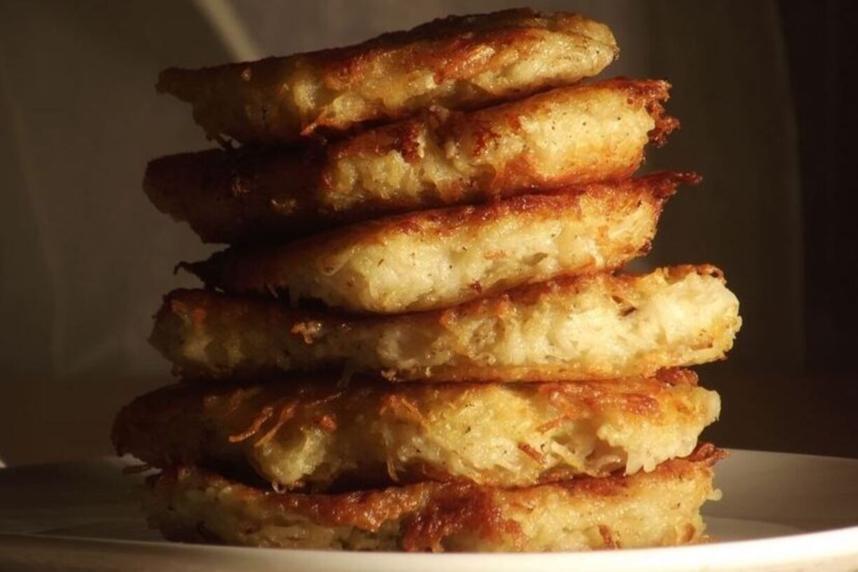 Деруни з цибулі: рецепт Деруни з цибулі: рецепт