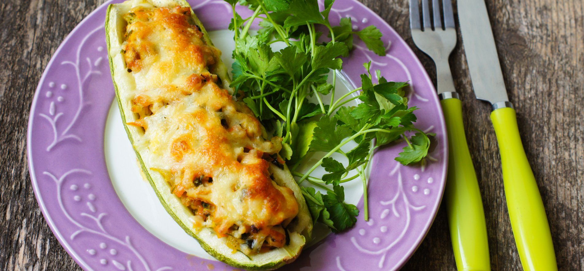 Фаршированные кабачки - приготовьте с курицей и сыром - простой рецепт - Новости Вкусно Фаршированные кабачки - приготовьте с курицей и сыром - простой рецепт - Новости Вкусно