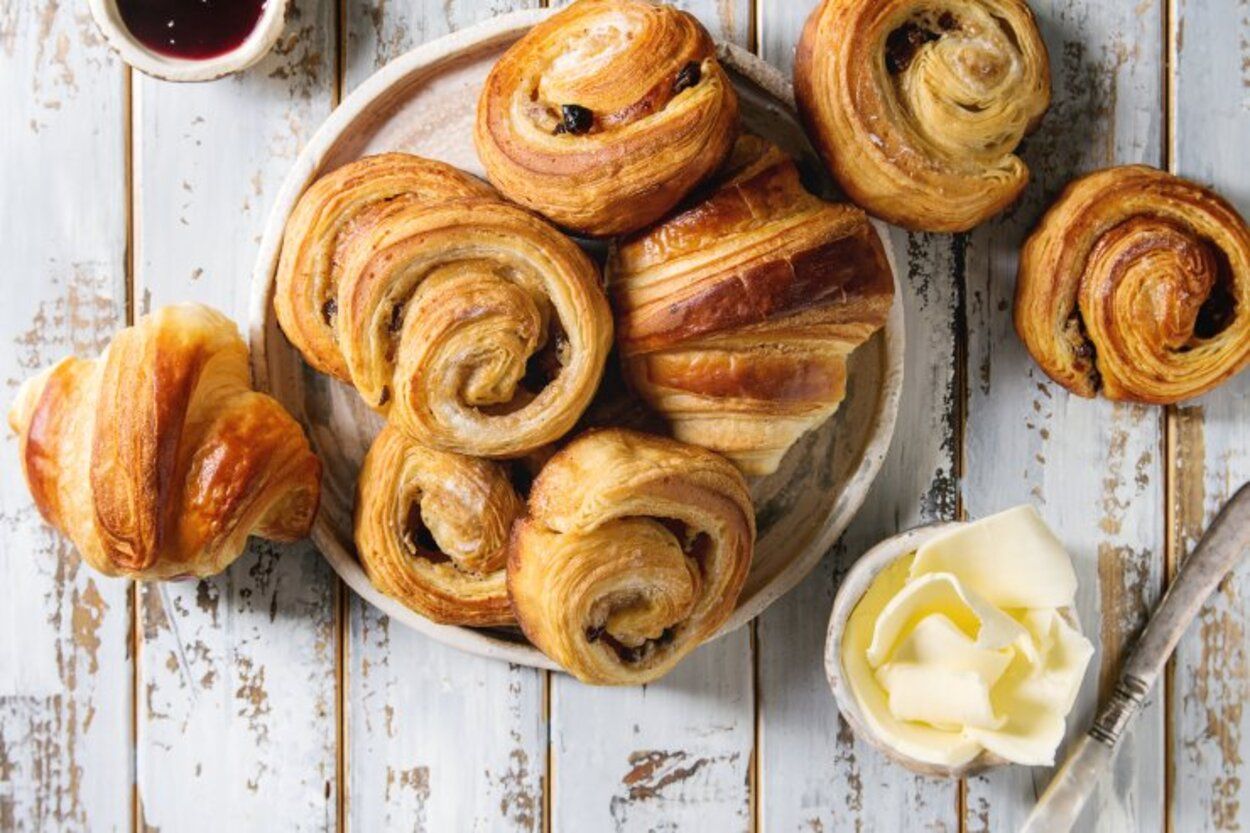 Равлики з вишнями - приготуйте булочки з тіста філо - простий рецепт - Новини Смачно Равлики з вишнями - приготуйте булочки з тіста філо - простий рецепт - Новини Смачно