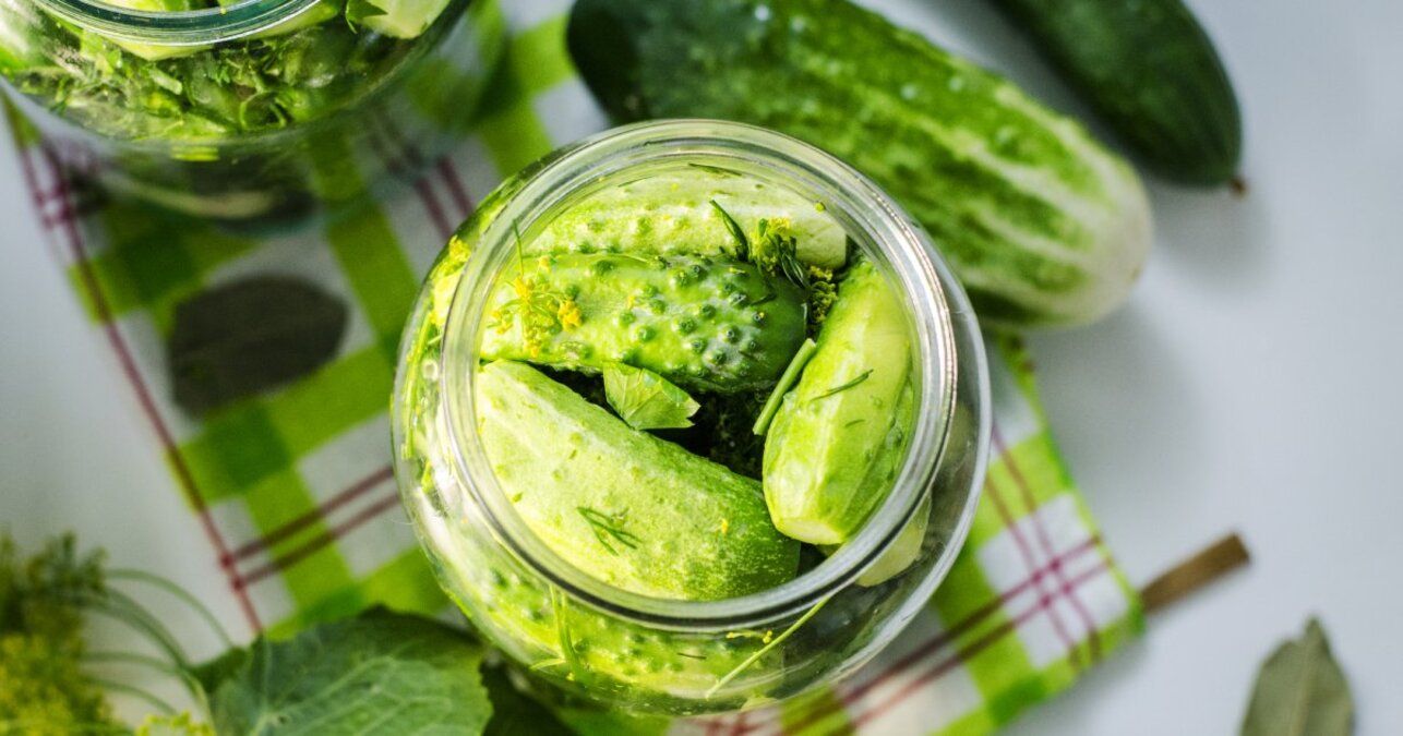 Малосольні огірки - рецепт за добу - приготуйте з часником і кропом - Новини Смачно Малосольні огірки - рецепт за добу - приготуйте з часником і кропом - Новини Смачно