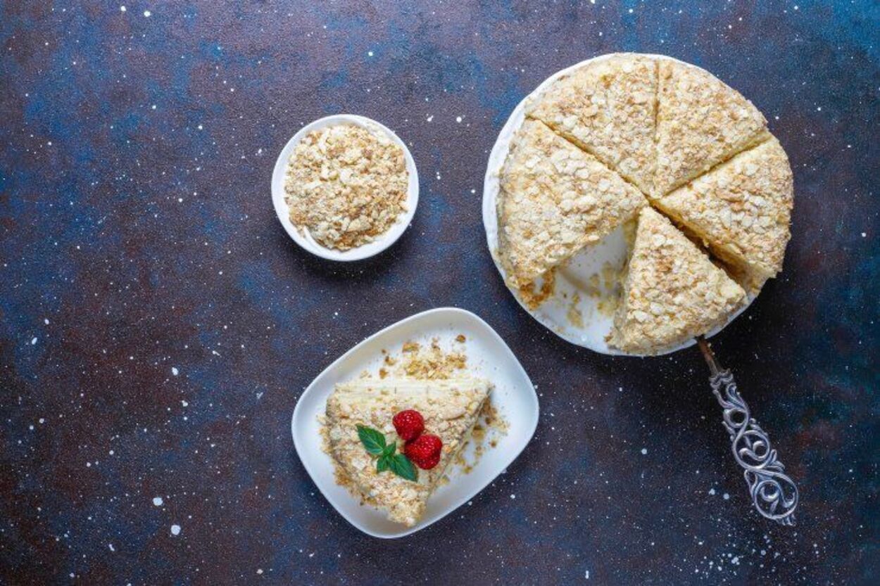 Наполеон с вишней - рецепт с безе - приготовьте простой торт с вишнями - Новости Вкусно Наполеон с вишней - рецепт с безе - приготовьте простой торт с вишнями - Новости Вкусно